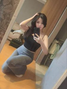 大胸身材好小姐姐