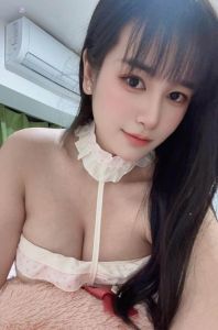 龙岗性感迷人小姐姐