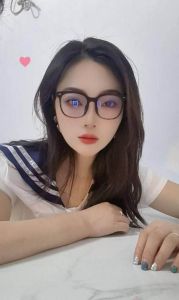 上城黑丝美臀佳佳