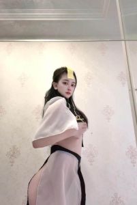 翘臀依兰