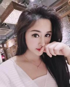 瑶族安妮娜