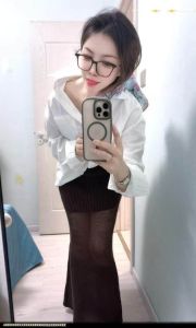 铁西眼镜反差少妇