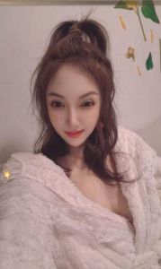 龙华风骚丰满少妇