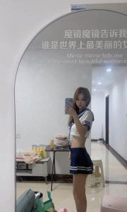 制服一线天蓓蓓