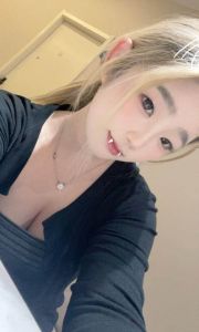 清纯反差少女