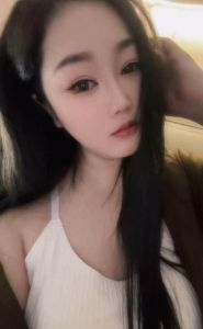 168长腿大胸妹