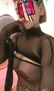 大胸咪咪姐