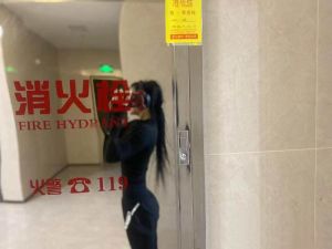东湖健身小美女