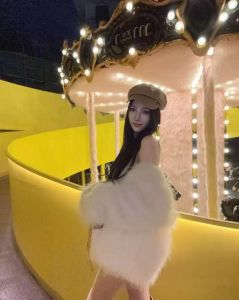 高颜值高挑美女