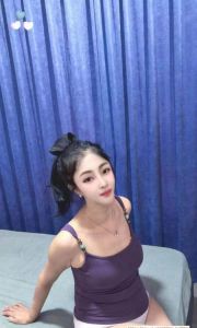 黑丝性感少妇
