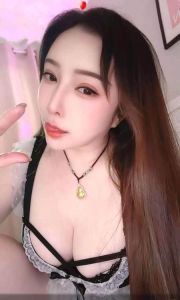 丰满的知性熟女