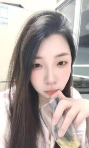 蜀山乖巧女神