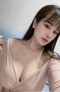 风骚巨乳小姐姐