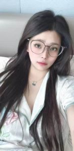 丰满巨乳骚货