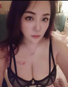 玄武门大奶彤彤