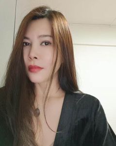海珠长腿御姐七七