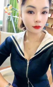 滨江口爆女王
