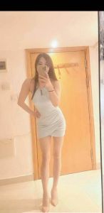 新银座美胸依依