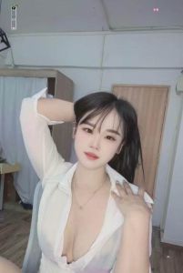 性感妹子过年不打烊