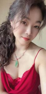 长腿珊珊过年不打烊