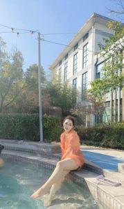 兼职熟女 (不可错过)