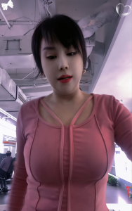 爱健身的大奶熟女