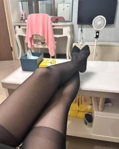 长腿C罩大胸美妇