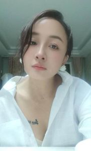 光谷美韵少妇佳佳