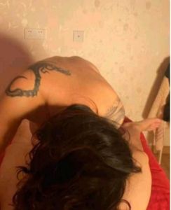 颜值纹身少妇