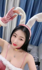 风骚大奶人妻露露