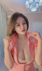深喉囗爆大波会吸