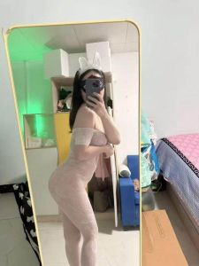南沙黑丝肉臀小静