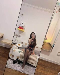 莞式长腿大胸妹妹