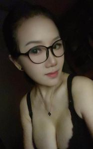 瑶海跑车骚妇