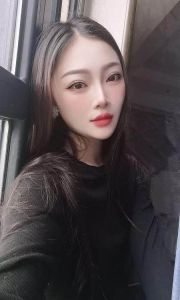 美女佳佳