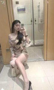 龙华蜂腰辣妹苏漫