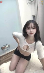 龙华听话大长腿美女