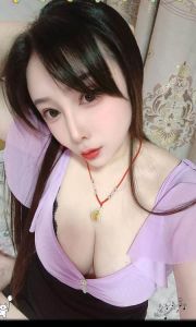 秦淮少大胸御姐
