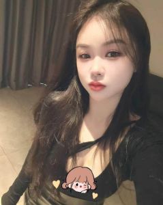 上城极致腰臀比小辣椒