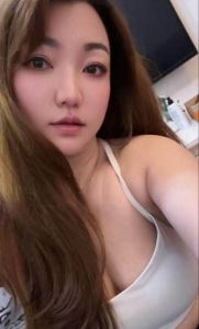 粉鲍罗湖一笑