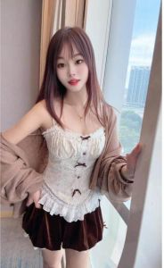 黑丝美腿娜娜