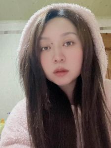 风骚会弹古筝的老师