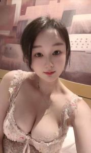 瓠子奶性感小狐狸