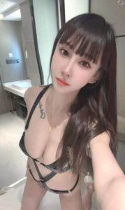 性感大胸川妹