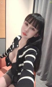 性感大胸川妹