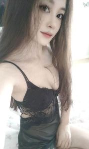 风骚翘臀小姐姐