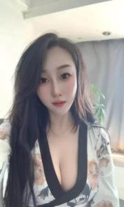 大奶水床琪琪