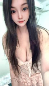 大钟奶少妇盼盼