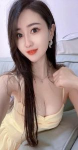 个人气质美女大美美