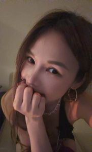 礼仪小姐姐